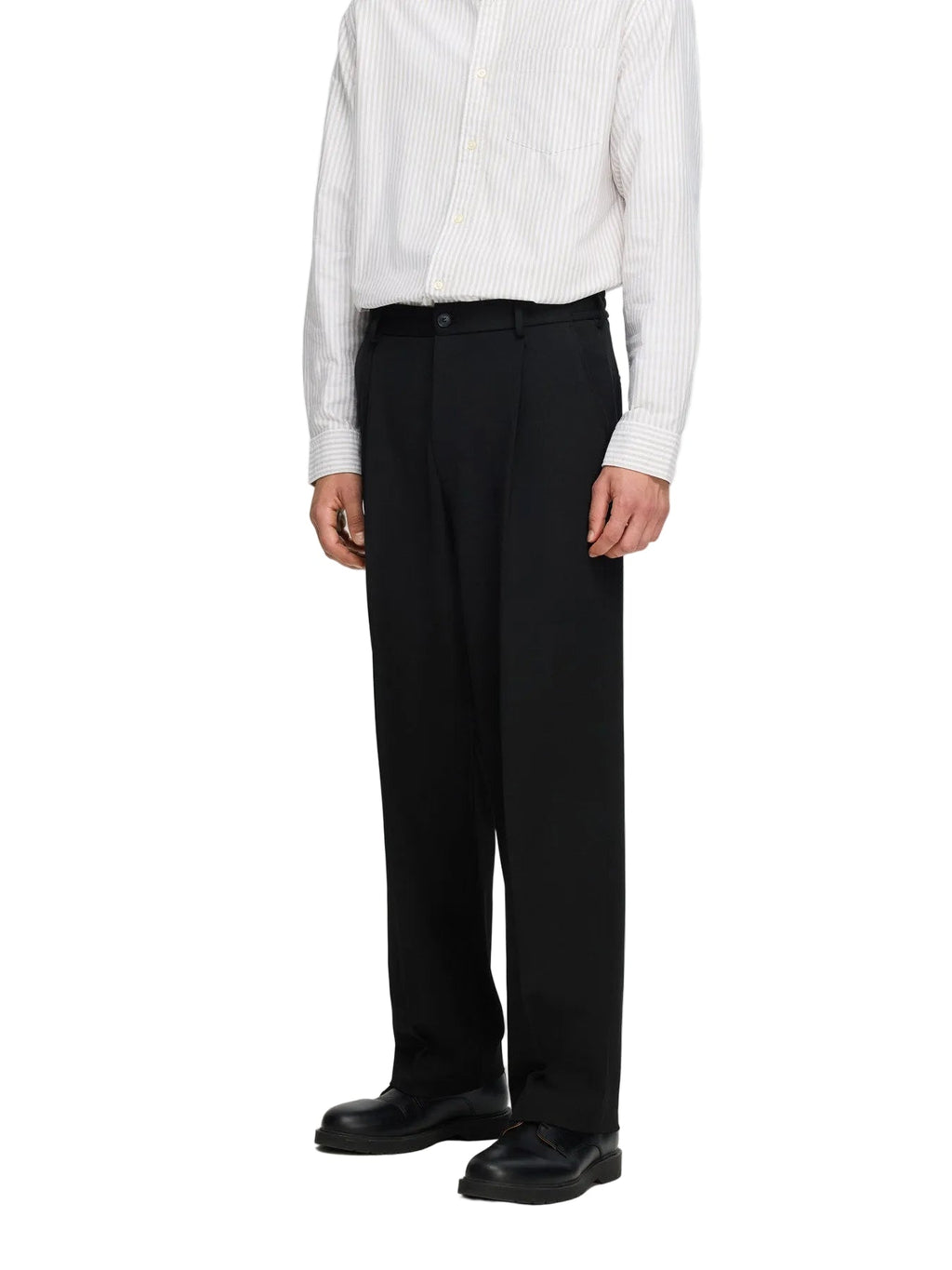 220 Loose Finn Flex Pants